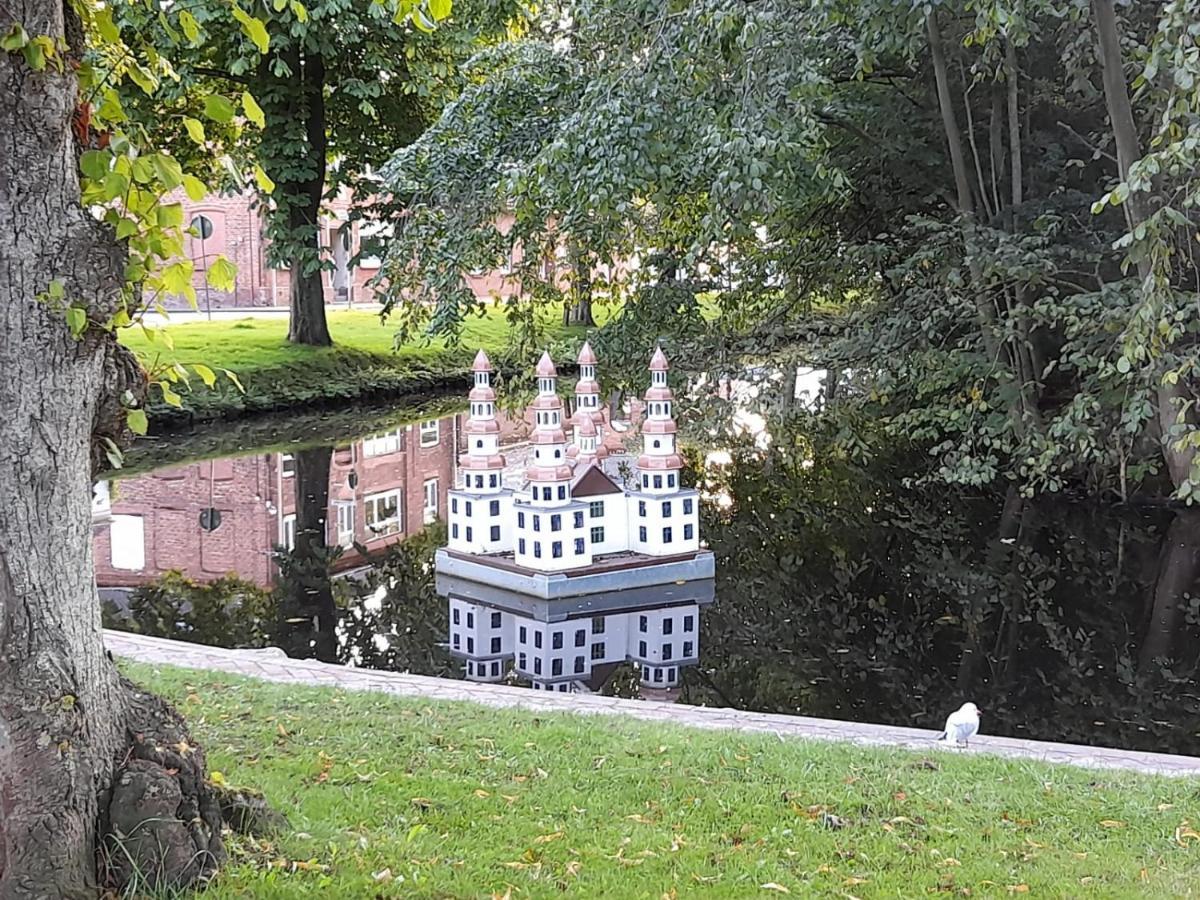 Nordfriesisches Haus Hotel Tönning Buitenkant foto